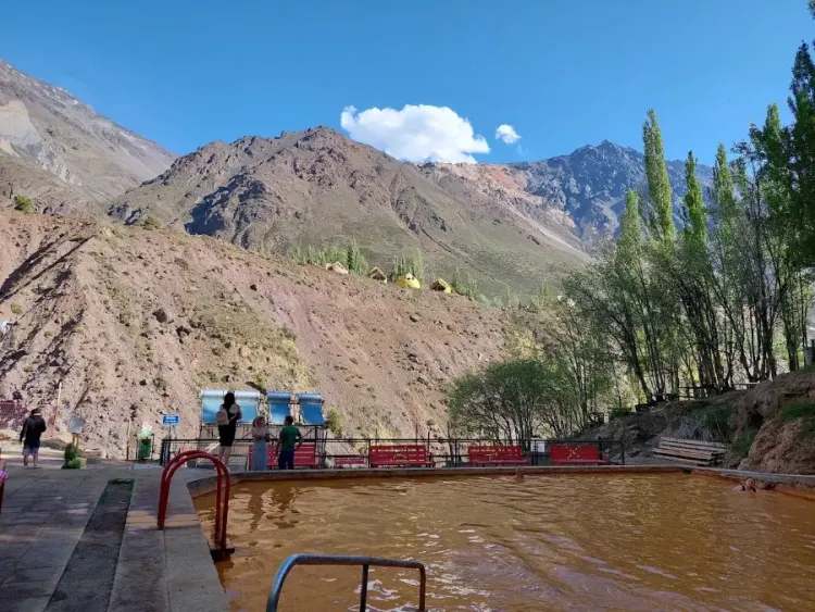 Fotografía 9 de Baños Morales, Cajón del Maipo en Cajon del Maipo, Metropolitana